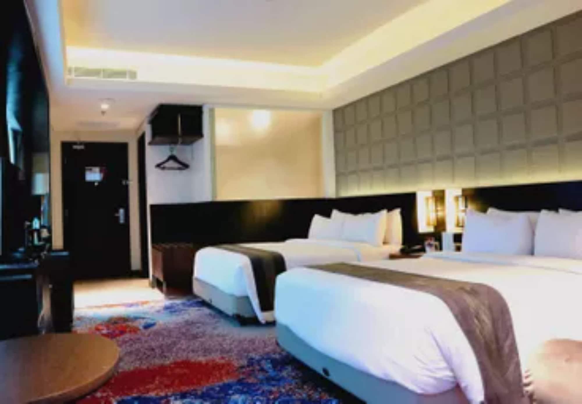 Hotel ASTON Pasteur à Bandung Extérieur photo
