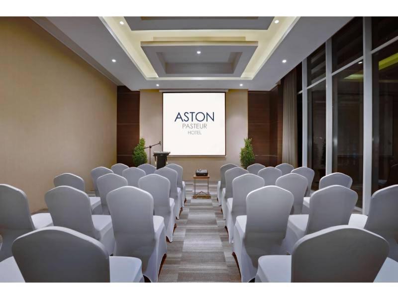 Hotel ASTON Pasteur à Bandung Extérieur photo