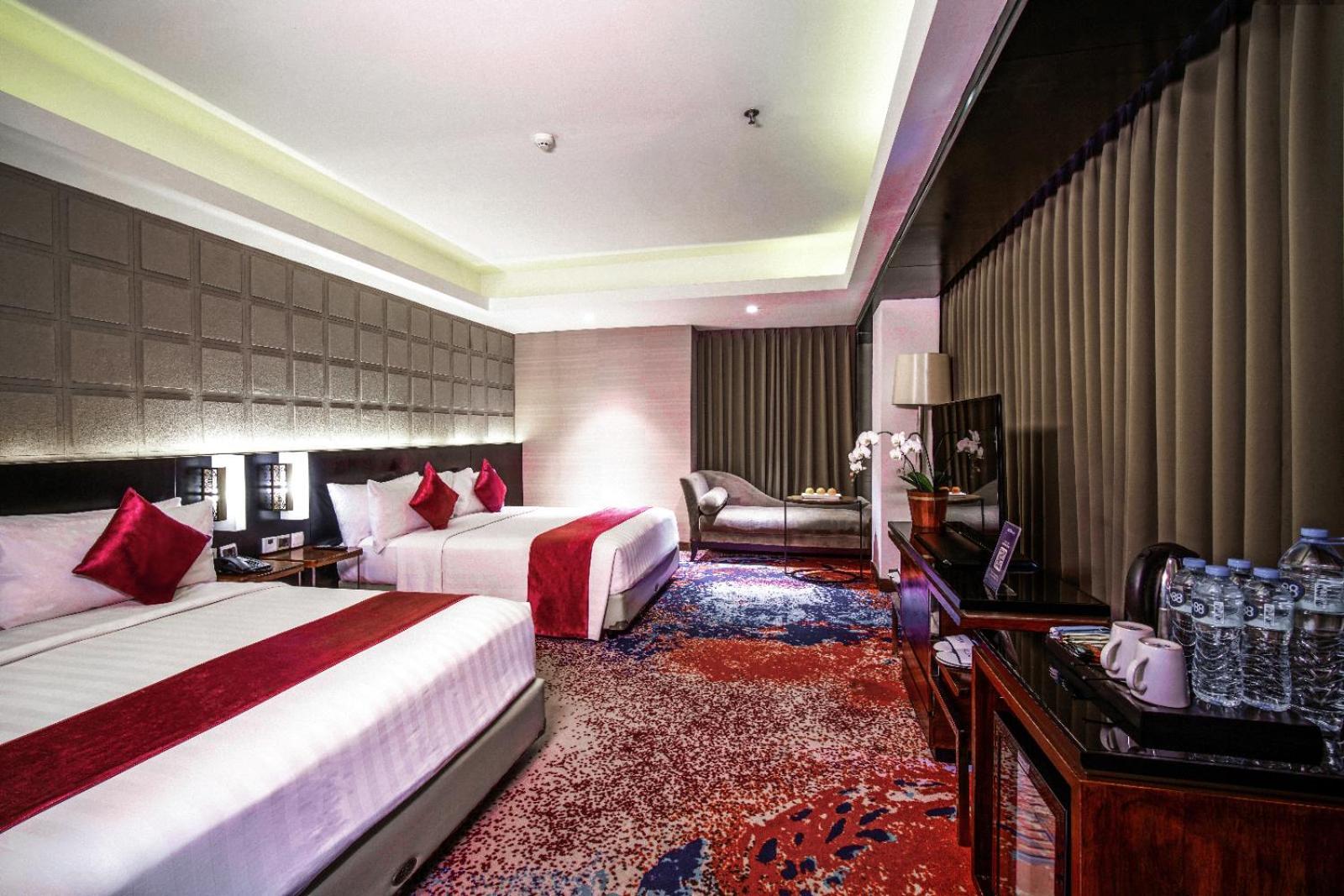Hotel ASTON Pasteur à Bandung Extérieur photo
